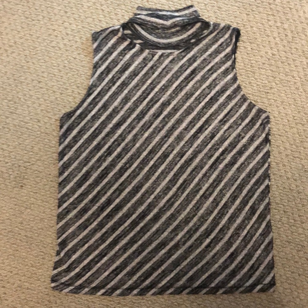 Sold*** Rag and bone top - Picture 2 of 4